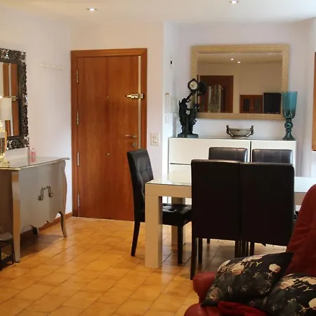 Casa Isa Beach, 1 Minute To The Beach Apartment *